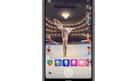 «Клипы» ВКонтакте запустили первый AR-видеофон с технологией 360°