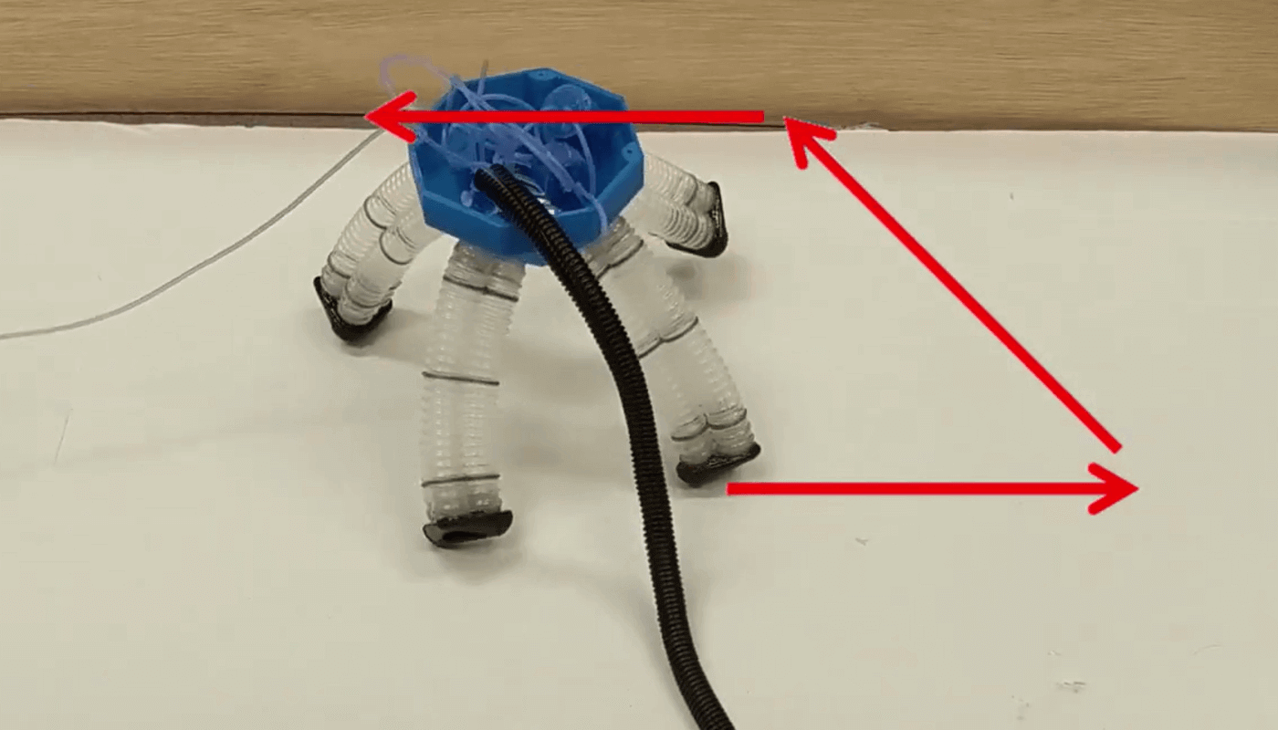 Пневматический шагающий робот