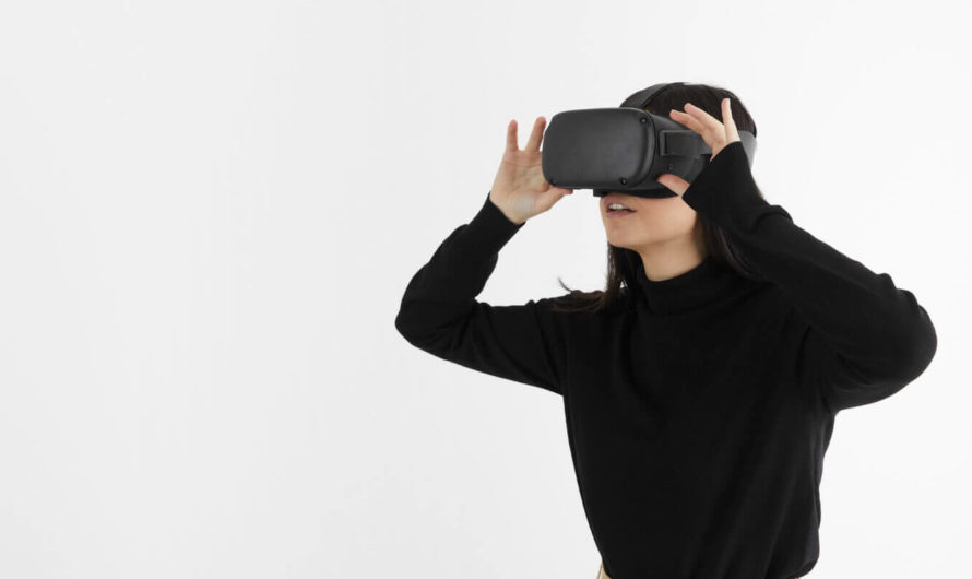 Хакеры научились незаметно взламывать шлемы виртуальной реальности